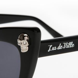 Queen Bee with Skulls Sunglasses Purple